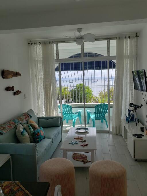 Indy'S Best Bay Frontview In Samana. Luaran gambar