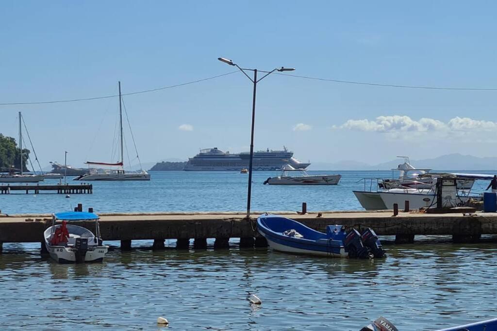 Indy'S Best Bay Frontview In Samana. Luaran gambar